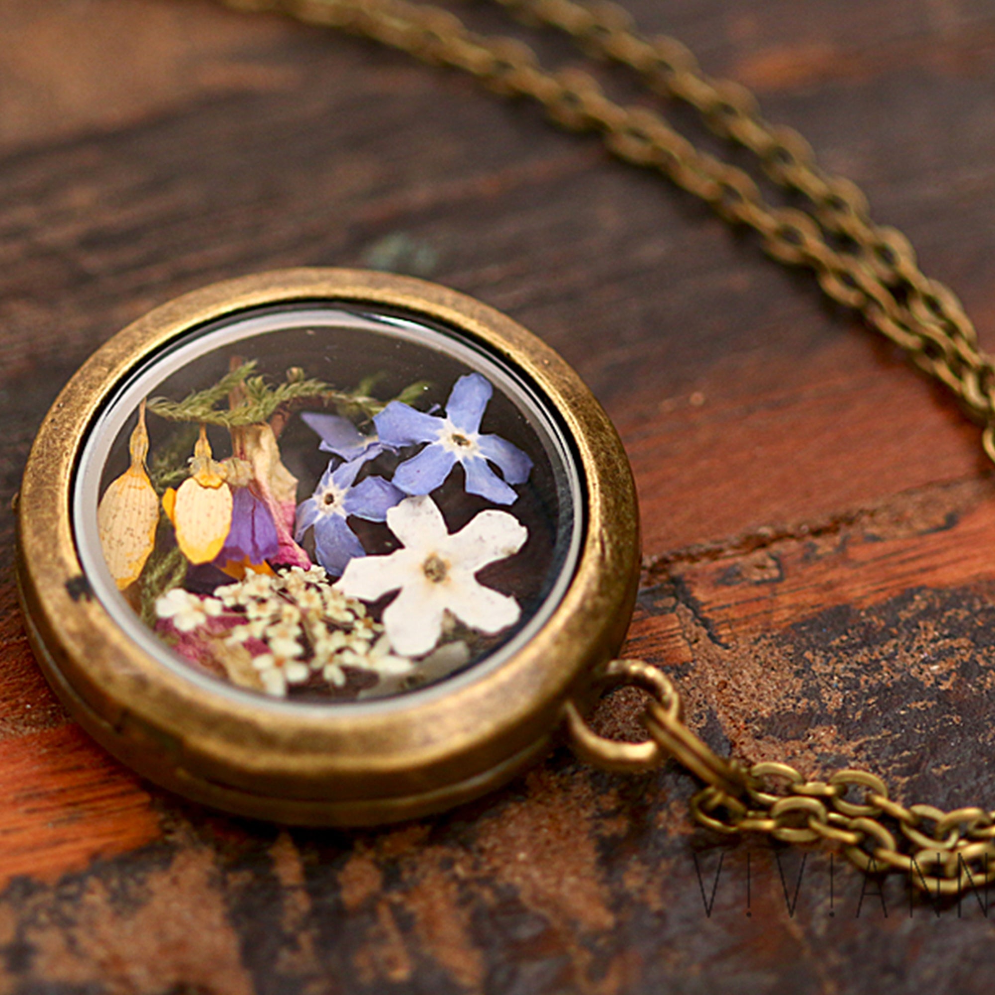 Glas Medaillon Kette mit echten Blumen - VIVIANNASCHMUCK