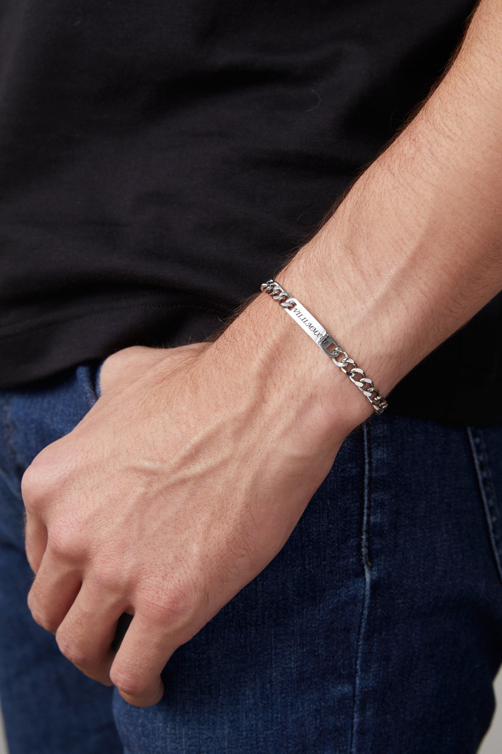 Personalized men's bracelet