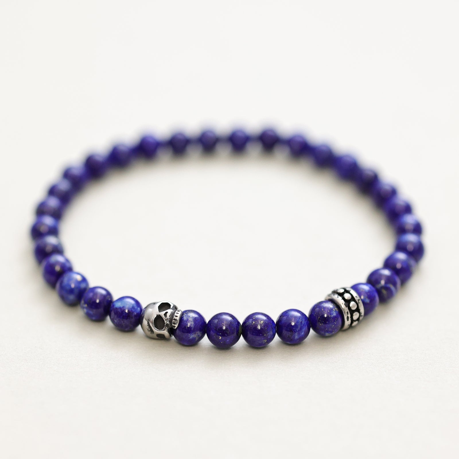 Totenkopf Armband aus Lapislazuli - Schutzarmband - Personalisiertes Armband - Energie Armband - Naturstein - Heilung Schmuck - AS003L - VIVIANNASCHMUCK