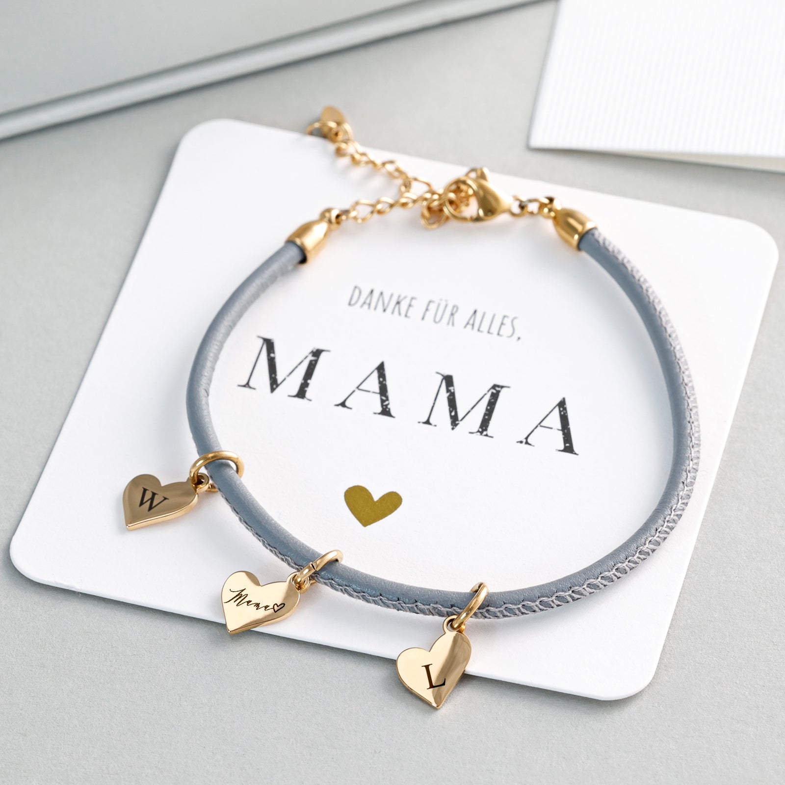 Geschenk für Mama mit Karte - Lederarmband mit Gravur - Initialen Armband - Personalisiertes Armband - Namensarmband - LW016 - VIVIANNASCHMUCK